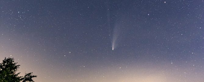 Comet NEOWISE C/2020 F3 in the Evening sky on 07-23-2020 overlooking an Ohio Cornfield