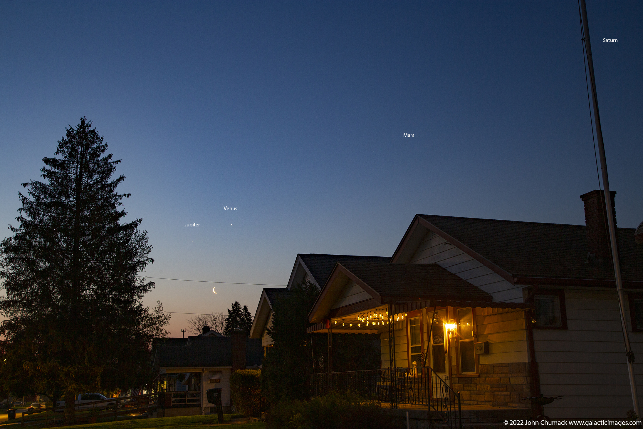 The Moon, Jupiter, Venus Mars and Saturn planetary Alignment in the Morning sky 04-27-2022
